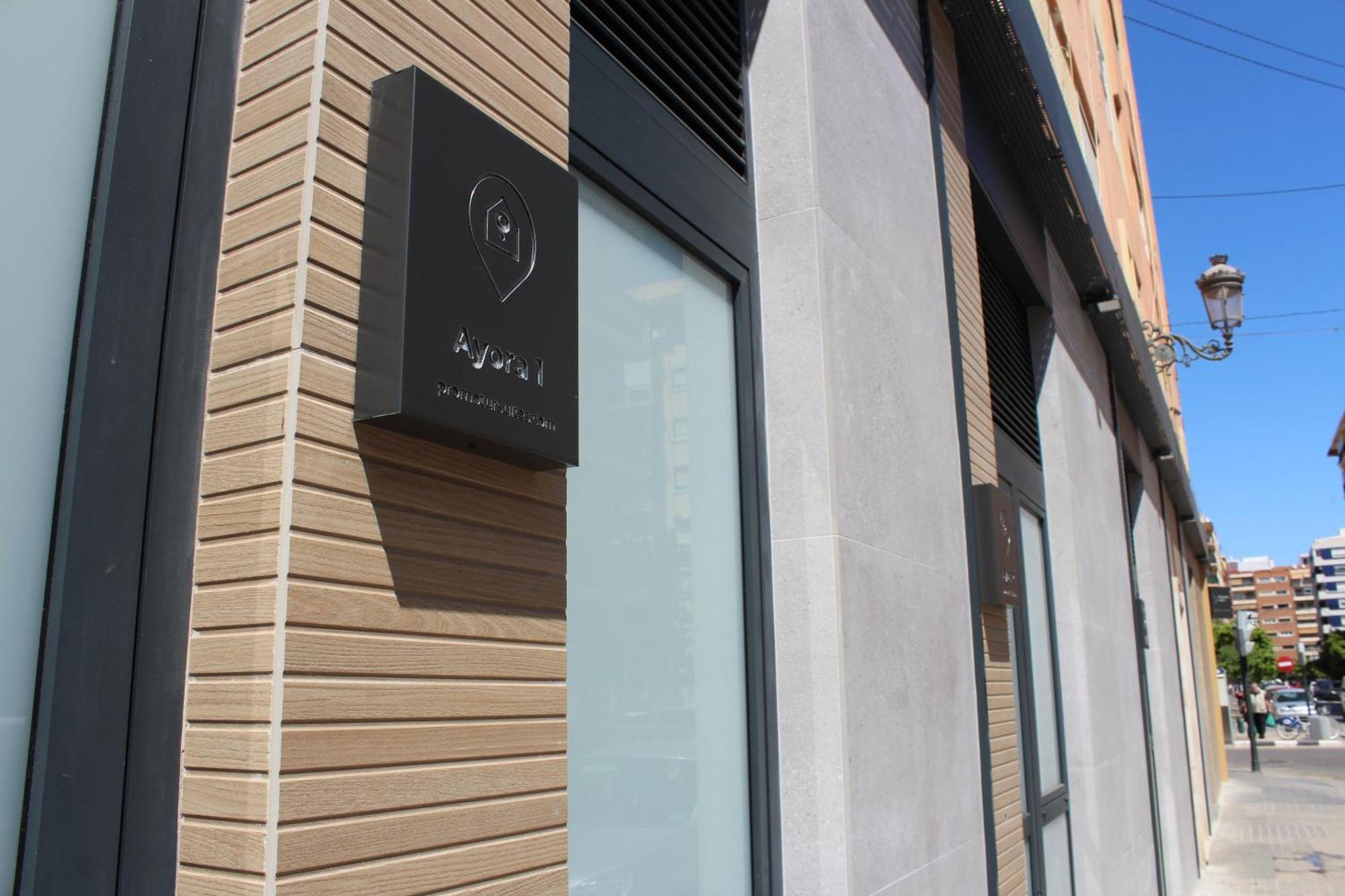 Promotur Suites - Ayora Valencia Exterior photo
